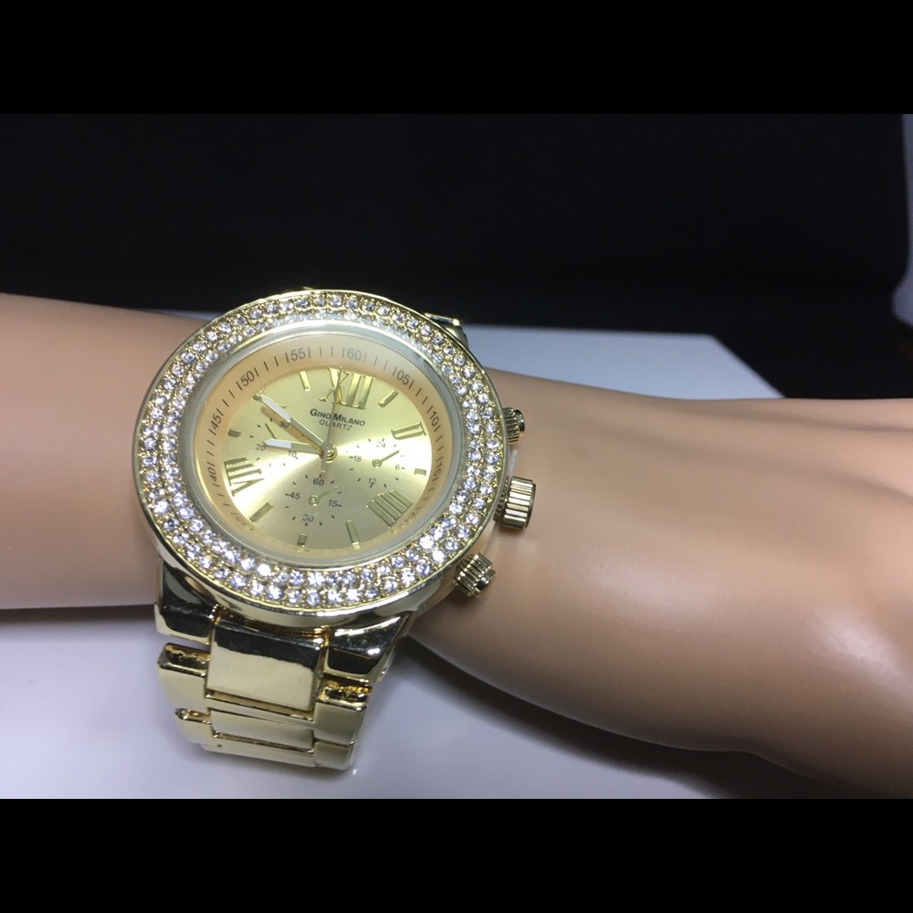 Watch - Picture 2 of 4